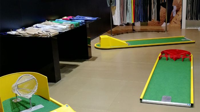 Minigolf-Eventmodul auf einer Messe